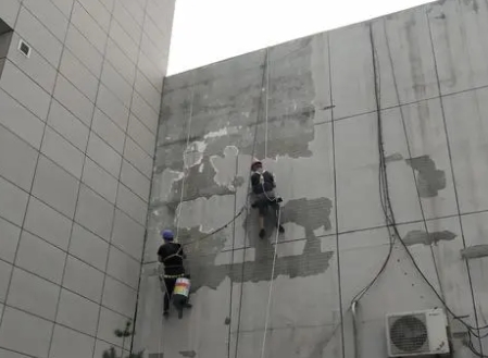 乌拉特中楼顶漏水维修公司分享下乌拉特中外墙防水的注意事项